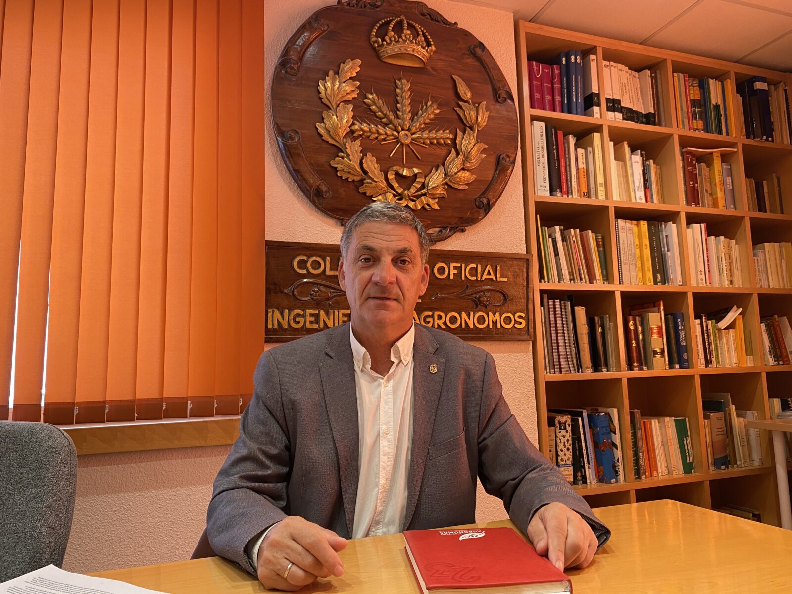 "AESSIA nos permite una relación directa con los instaladores en la Industria Agroalimentaria", Ángel Jiménez, decano del Colegio de Ingenieros Agrónomos 2. AESSIA Asociación de Entidades del Sistema de la Seguridad Industrial de Aragón "AESSIA nos permite una relación directa con los instaladores en la Industria Agroalimentaria", Ángel Jiménez, decano del Colegio de Ingenieros Agrónomos AESSIA. Asociación de Entidades del Sistema de la Seguridad Industrial de Aragón